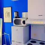 Aesthetic Blue Studio On Marina Walk